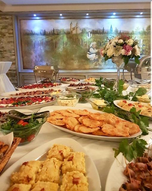 Wine Hotel Cesarica Меджугор'є Екстер'єр фото